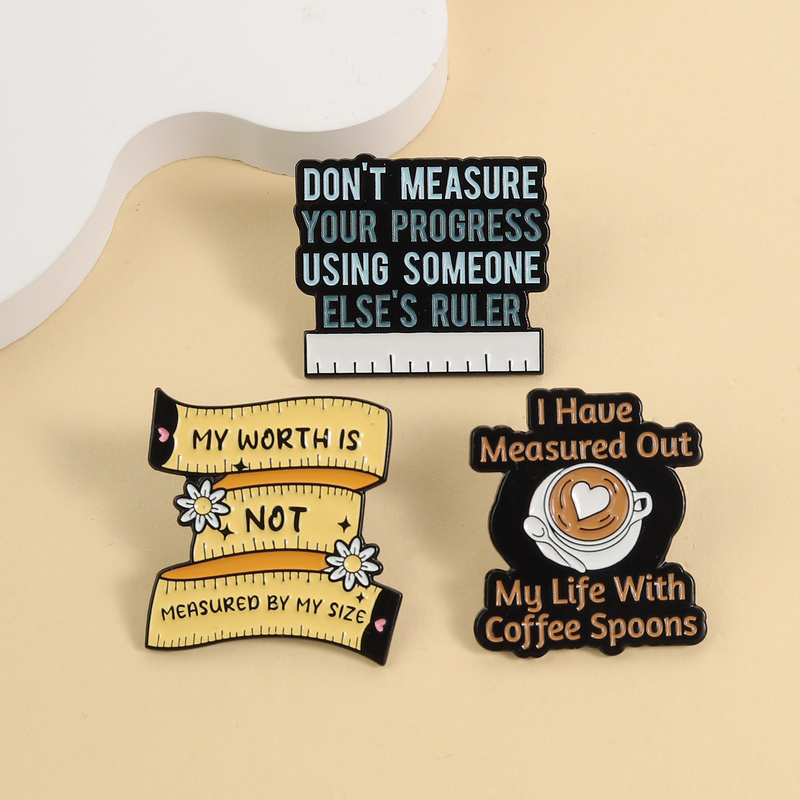 Body Jewelry Measurements - Broches en émail Body Positive, Badge