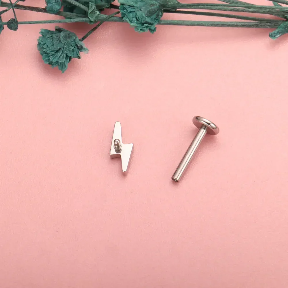 F136 titane foudre nez Piercin - Zoor Body Jewelry avis et prix