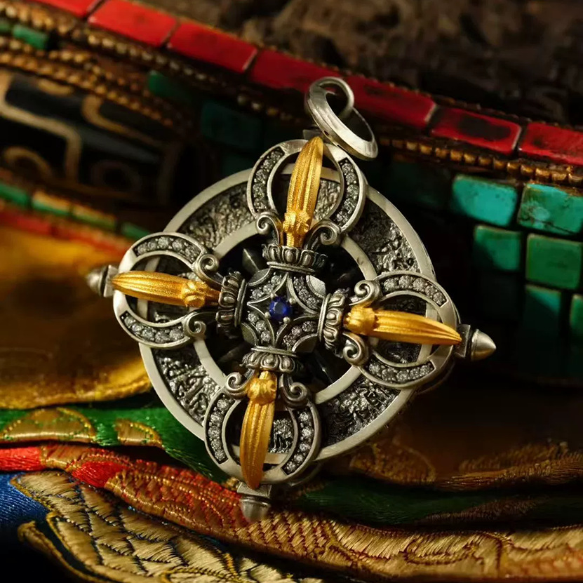 Pendentif pilon rétro en argen - Body Jewelry High End avis et prix