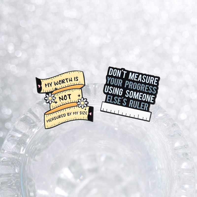 Broches en émail Body Positive - Body Jewelry Measurements avis et prix