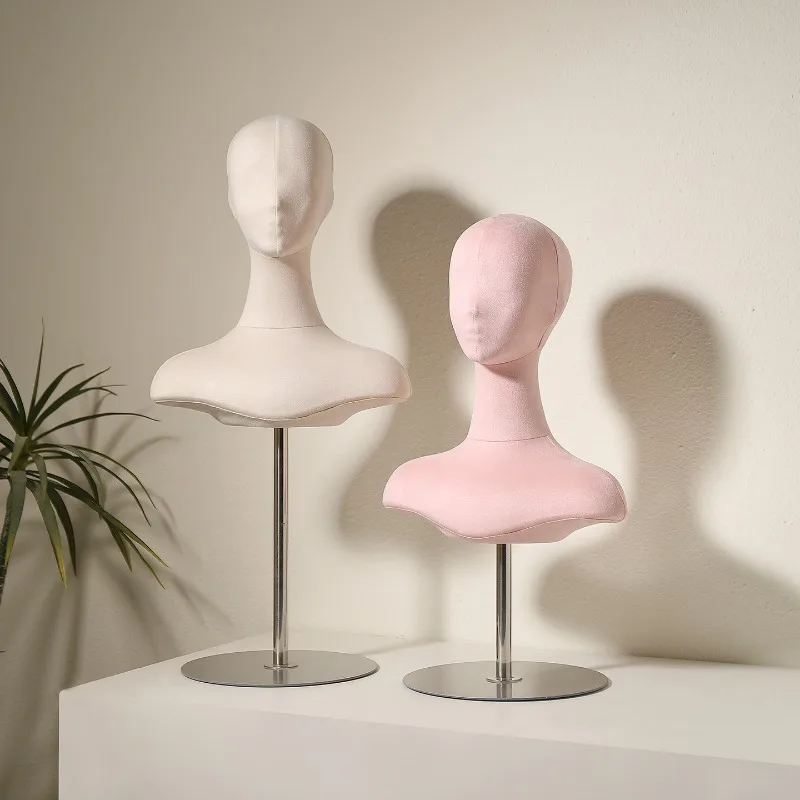 Accessoires de mannequin pour  - Body Jewelry In Store avis et prix