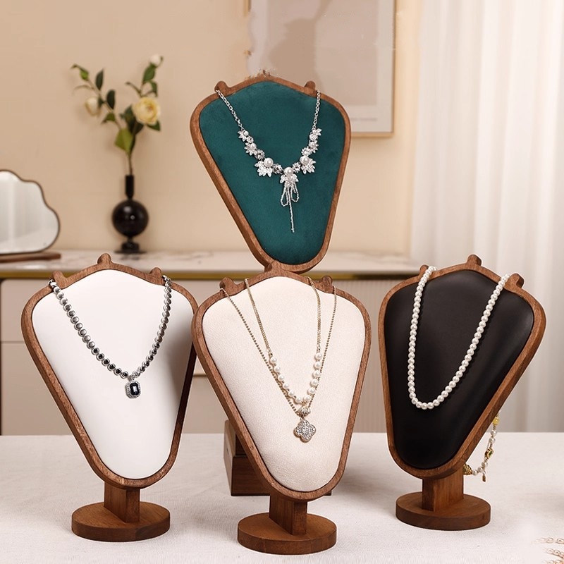 Présentoir à colliers en bois  - Body Jewelry In Store avis et prix