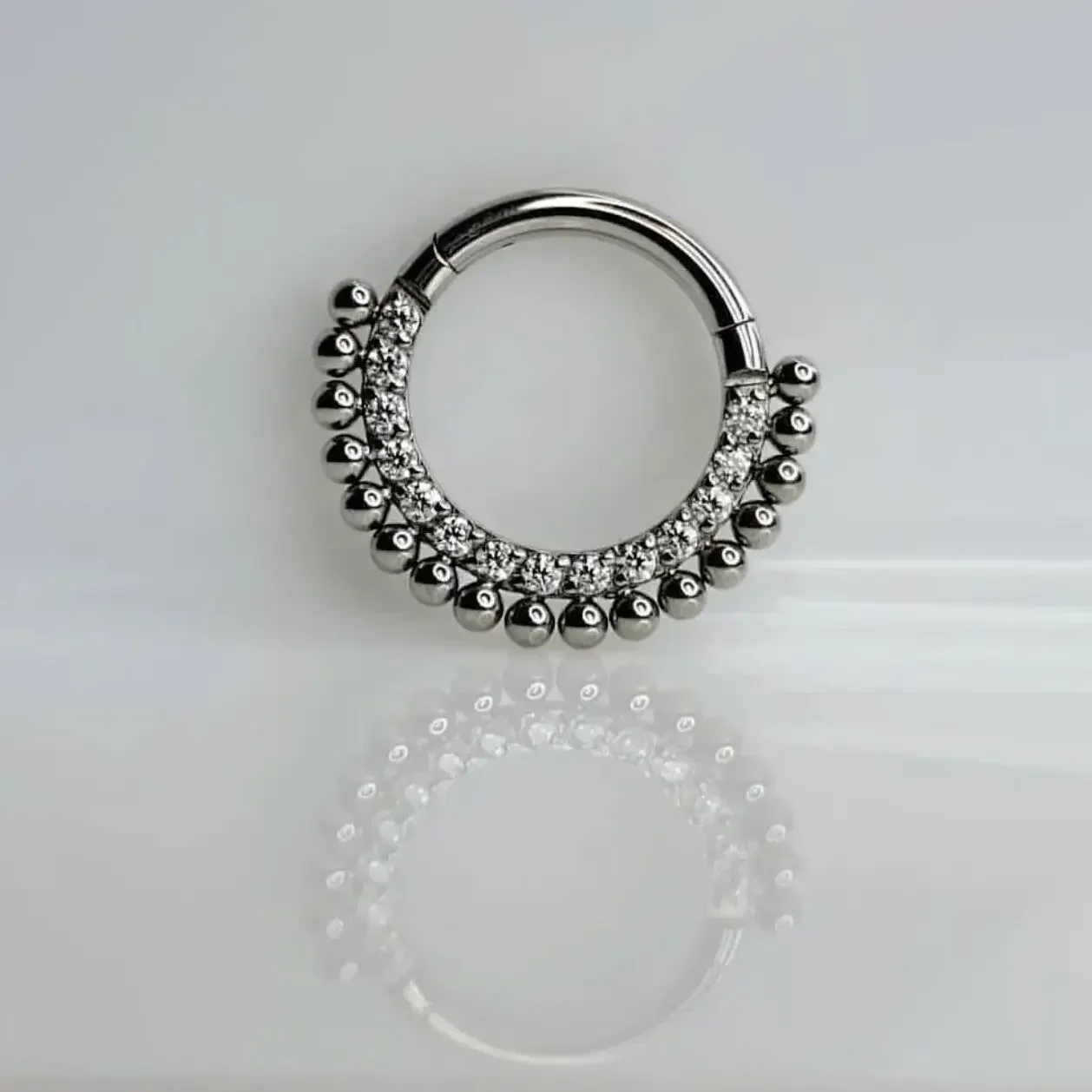Piercing Daith en Titane ASTM  - Zoor Body Jewelry avis et prix