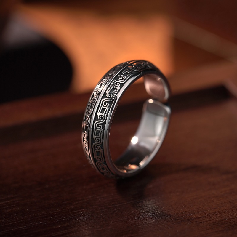Bague en bronze avec motif ani - Body Jewelry High End avis et prix