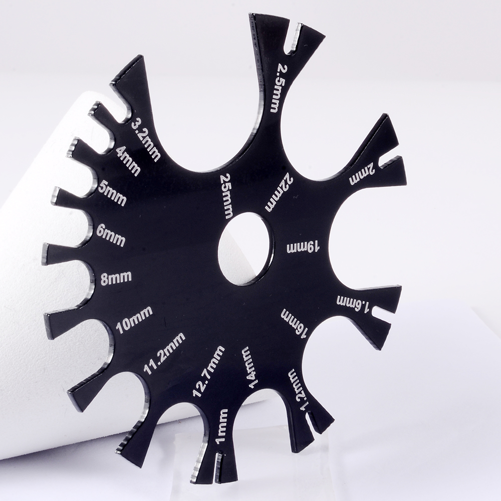 Outil de roue de jauge en acie - Body Jewelry Measurements avis et prix