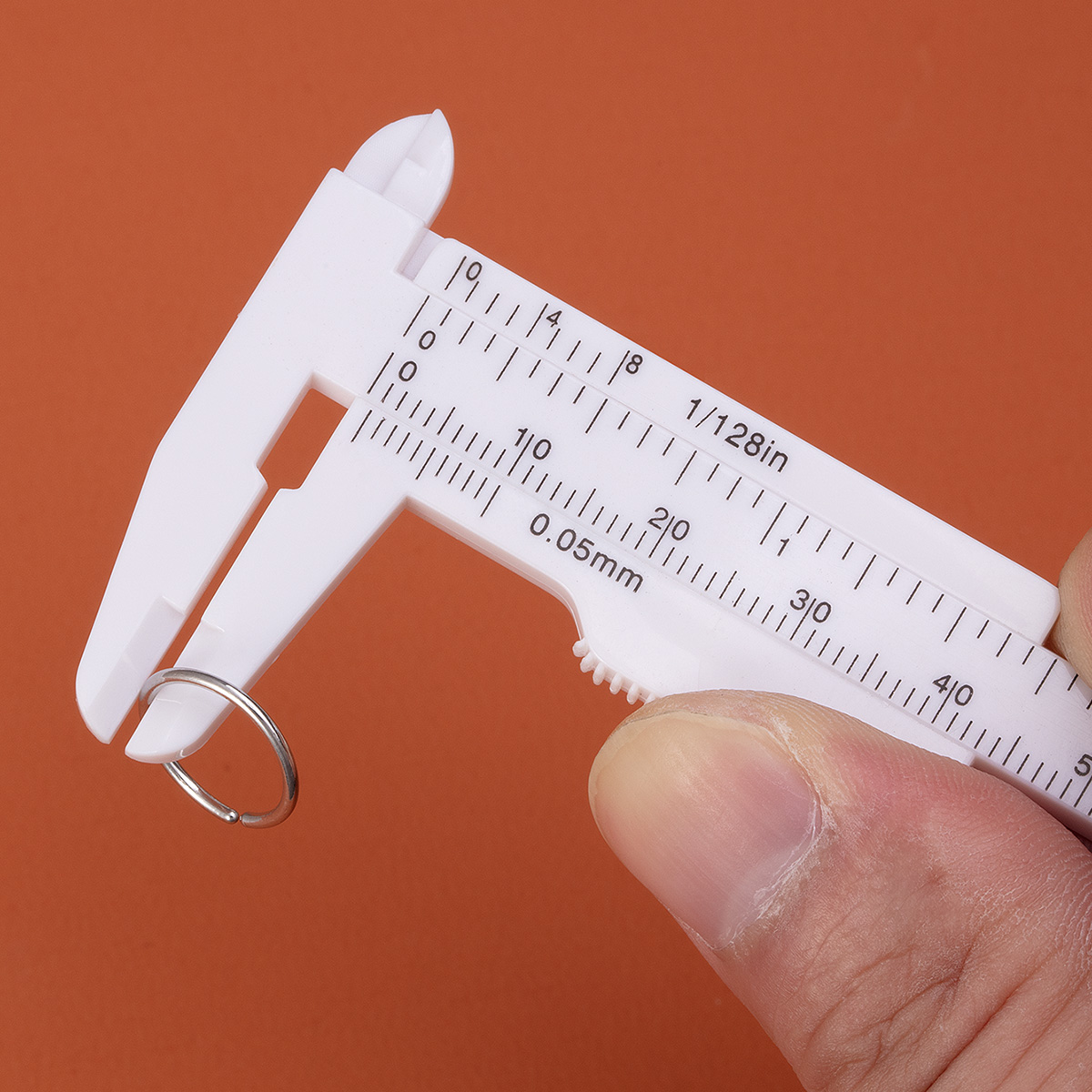 Pied à coulisse coulissant en  - Body Jewelry Measurements avis et prix